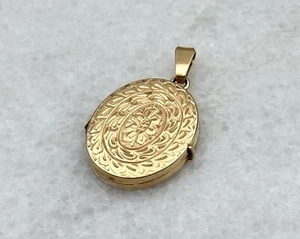Vintage 14k Yellow Gold Floral Engraved Detailed Oval Locket Pendant - Picture 1 of 4