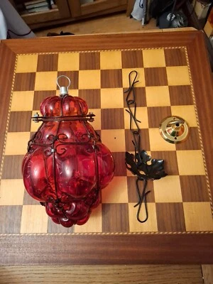 Luz de techo enjaulada con burbujas estilo veneciano de Murano rojo rubí de hierro forjado * Foto 1 de 4