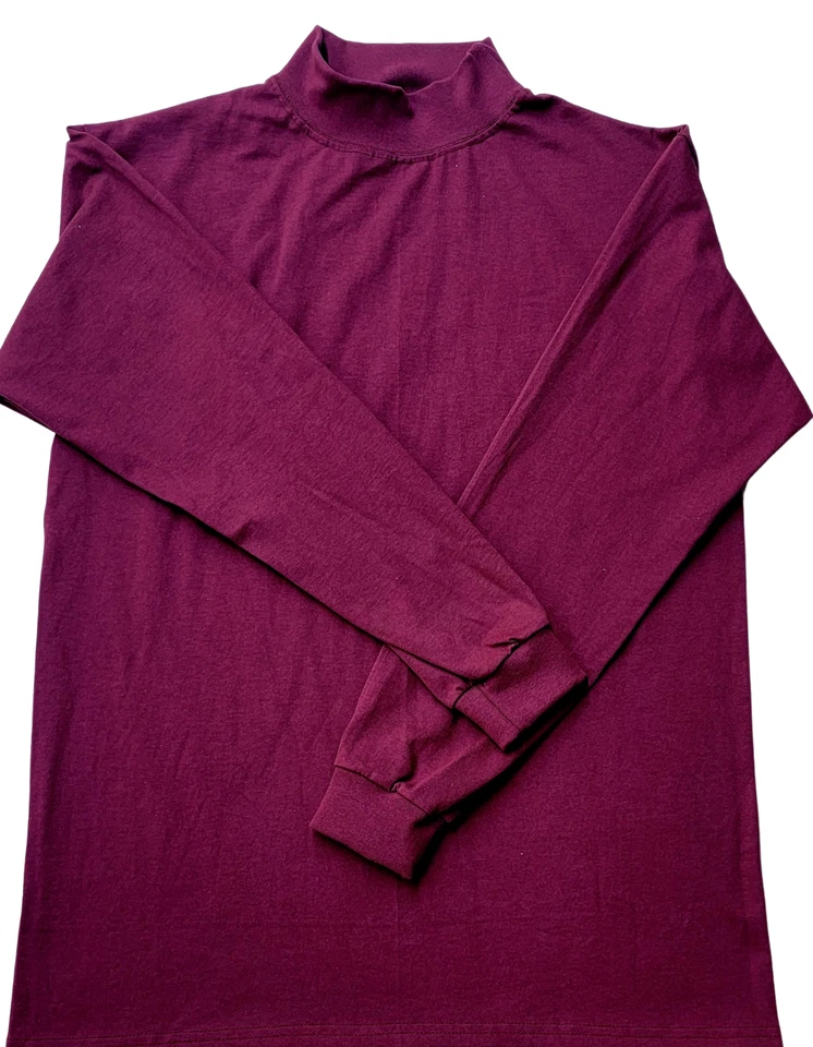 Top largo Slv pesado Ctn cuello alto simulado para hombre.  Talla S a 3XL. Hecho en USA Foto 1 de 1