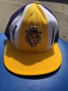 LSU Tigers Mütze LJD Lucky Stripes Snapback Truckermütze - Bild 1 von 5