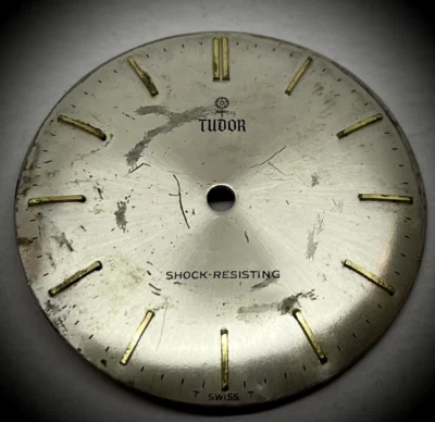 Tudor - Shock Resisting - grey Foto 1 de 4