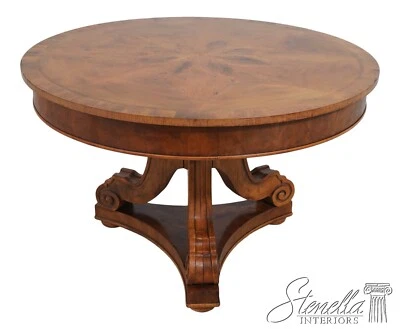 L67354: Mesa de centro redonda estilo italiano HENREDON acabado envejecido Foto 1 de 4