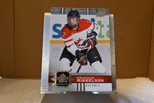 Multiple years of women's hockey cards