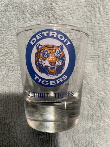 VINTAGE 1970s Detroit Tigers 2 1/4" Shot Glass Fan Memorabilia Bar Cup Cover