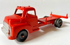 Structo Flatbed Truck Vintage Orange Die Cast Metal ~9" long 3 1/2" wide 3" tall - Picture 1 of 11