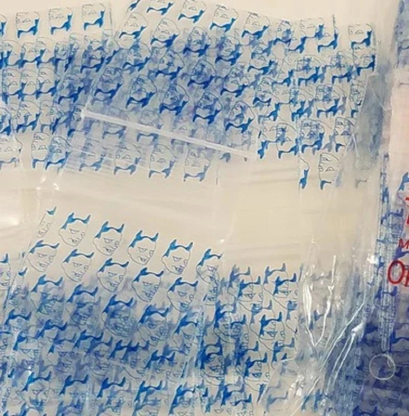 1,000 APPLE BRAND BLUE DEVIL BAGGIES 5858  RESEALABLE 1000 5/8"x5/8" bags - Image 1 of 1