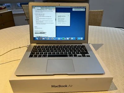 Apple MacBook Air 13" inch (mid-2012) Core i5 1.8 GHz - A1466 - With Box - Image 1 of 4