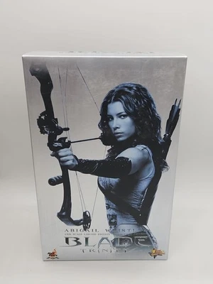 Hot Toys Abigail Whistler Blade Trinity escala 16 MMS128 com defeito em Bo G1N - Imagem 1 de 4