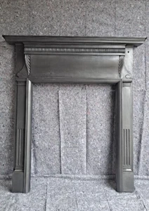 VICTORIAN CAST IRON FIREPLACE / FIRE STOVE SURROUND FIREPLACE ANTIQUE circa1890 - Picture 1 of 24