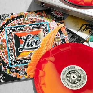 Live "The Distance To Here" 2LP Deluxe Red/Orange Vinyl (5 Bonus Tracks) - Picture 1 of 4