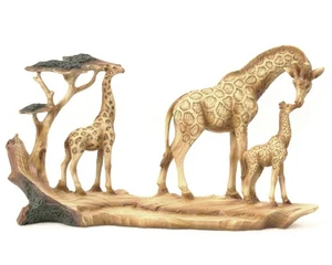 Family Of Giraffes Sculpture 12 Inch Long Great Detail Hand Painted Jungle Art - Picture 1 of 1