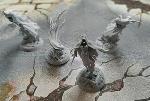 Warhammer: AOS: Undead: Nighthaunt: Myrmourn Banshees x4 - Picture 1 of 3