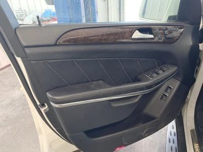 2013 Mercedes-Benz GL450 Left Front Door Trim Panel Black Used OEM 442393 — 第 1/4 张图片