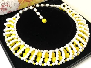 Vintage Retro Mid Century Woven Yellow White Glass Bead Wide Collar Necklace - Picture 1 of 10