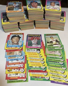 Lotto di 740 Topps Baseball 1975 alcuni semi stelle e comuni quasi nuovi belli!!!! - Foto 1 di 10