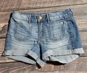 True Freedom size 3 cuffed Woman's Denim Shorts 27X1 - Picture 1 of 6