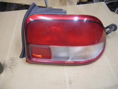 Ford Aspire 1996 1997 pasajero trasero diestro señal de giro lente y arnés de cables Foto 1 de 2