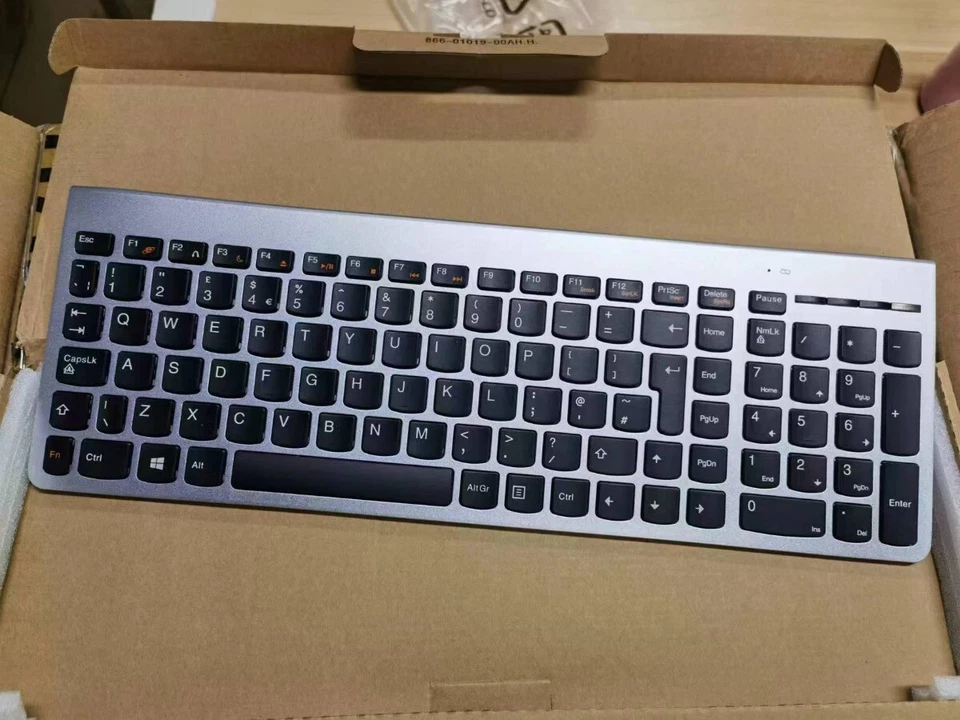 Original Lenovo IBM SK-8861 2.4G Wireless Keyboard - UK English - Image 1 of 4