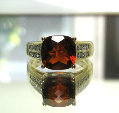 Woman's Natural Garnet & Diamond Ring 14K Solid Yellow Gold Size 4.25 - Image 1 of 4