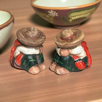 Juego de Saleros y Pimenteros Panchito Mexicanos Cerámica Figura Sombrero Hombre Foto 1 de 4