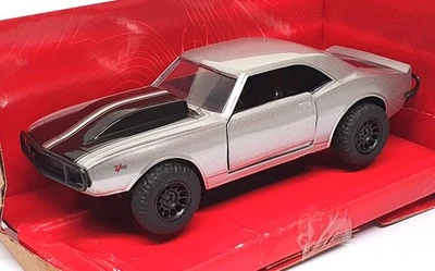 Jada 1/32 Scale 97186 - Fast & Furious Roman's Chevy Camaro Z28 Silver/Black - Image 1 of 4