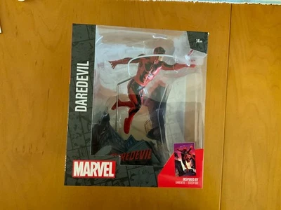 McFarlane Marvel  Daredevil #600  Scale Posed Figure with Scene read description - Image 1 of 4
