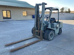 1985 Hyster H60XLM Military Forklift - Picture 1 of 12