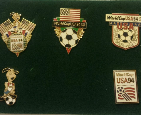 FIFA USA WORLD CUP SOCCER 1994 MASCOT & LOGO 5 METAL COLLECTIBLE PIN SET Cover