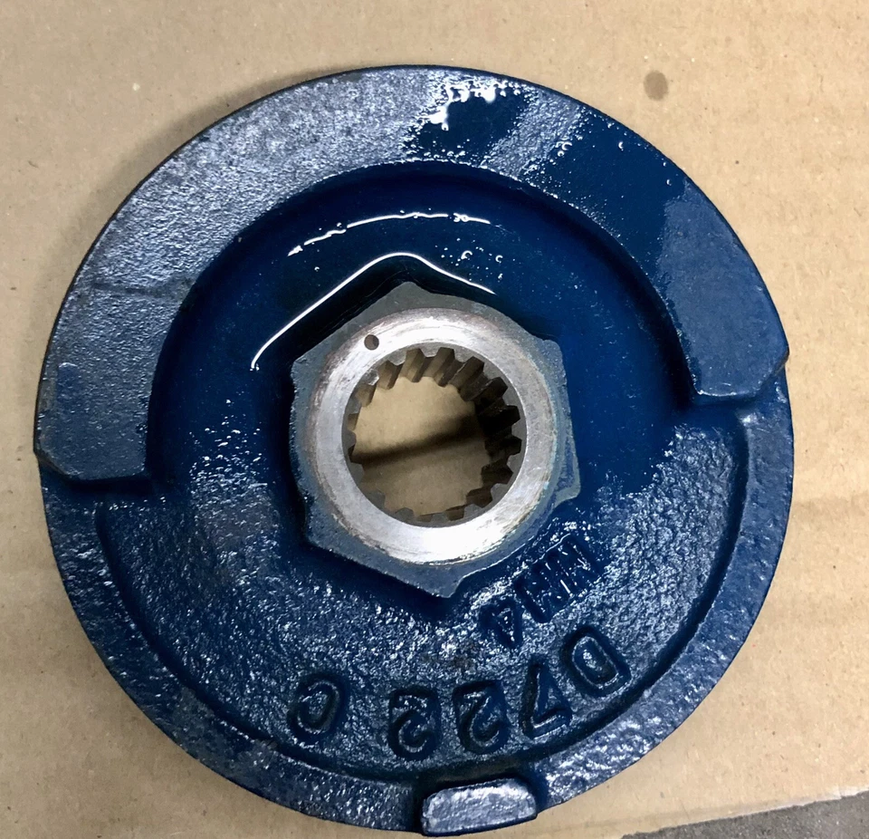 Kubota D722 Motor Riemenscheibe Bagger Minibagger Radlader Hoflader - Bild 1 von 1