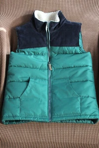 Carter's Kid Size 14/14A Vest Green & Black Made in Vietnam Preowned - Picture 1 of 3