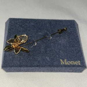 5446~Vintage Signed Monet Goldtone Figural IRIS FLOWER Stick Pin" - Picture 1 of 24
