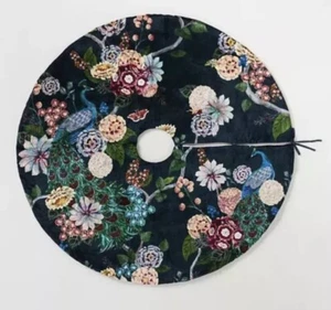 Anthropologie Velvet Tree Skirt Jaya Flora Fauna Peacocks Botanical Velvet  - Bild 1 von 5