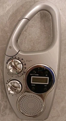 VINTAGE Shower Clock Radio With TV Audio and Weather Band Battery Powered - Image 1 of 2