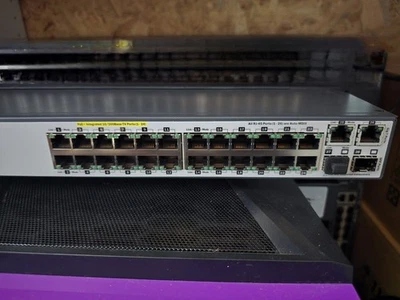 HP J9625A 2620-24 PoE+ 24Port 10-100 Managed L3 PoE Switch No Rack Mount Ears - Image 1 of 2