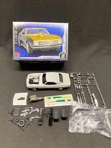 AMT 1968 Chevy Camaro Z/28 Muscle Custom Painted Model 1/25 38428 Hot Rod - Picture 1 of 14