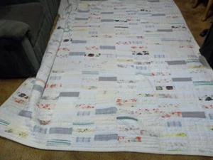 Vintage Quilt 92 x 80 Patchwork - Assorted Fabric Types - Machine Quilted - Picture 1 of 11