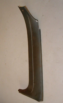 Chevy 1958 Bel Air 2 y 4 puertas techo rígido interior moldura lado del pasajero delantero usado Foto 1 de 4