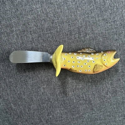 Vintage Cheese/Butter Spreader Knife W/ Trout Handle. Stainless Steel. — 第 1/4 张图片