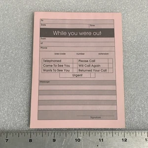 Bloc de notas de mensaje rosa vintage "While You Were Out" 26 hojas teléfono de secretaria - Imagen 1 de 3