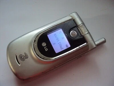  SIMPLE EASY PENSIONER ELDERLY 3G LG U8110 LOCKED TO 3 MOBILE 2G,3G,4IM CARDS - Image 1 of 4