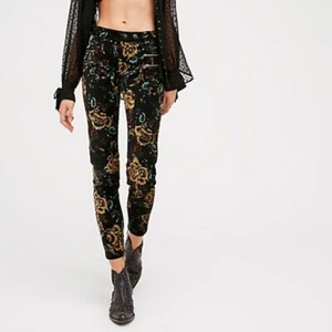 Neu mit Etikett Free People Lennon Funktown schmale Samthose Größe 2 - Bild 1 von 7