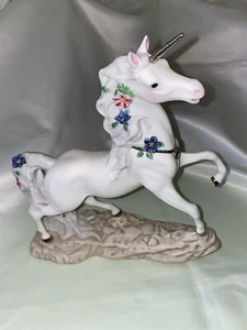 Love’s Fancy Fine Porcelain Unicorn 1993 Limited Edition Princeton Gallery New - Picture 1 of 10