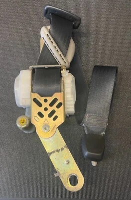 Cinturón de seguridad lateral delantero derecho Nissan Altima 2003 2004 2005 2006 OEM Foto 1 de 4