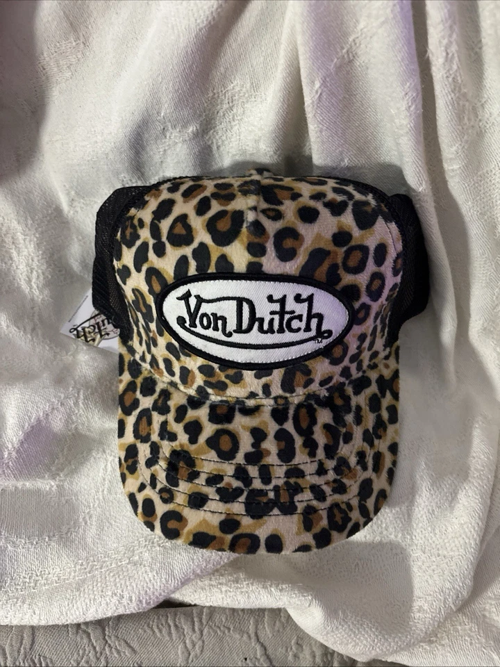 Sombrero Von Dutch SnapBack estampado de leopardo Foto 1 de 3