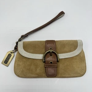 COACH SOHO Suede Signature Wristlet Studded Buckle Flap With Hangtag Brown Beige - Bild 1 von 12
