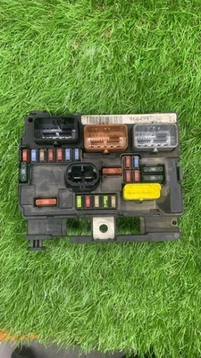 BODY COMPUTER PORTAFUSIBILI PER PEUGEOT 207 1° Serie 9664997880 Benzina (06>09 - Immagine 1 di 2