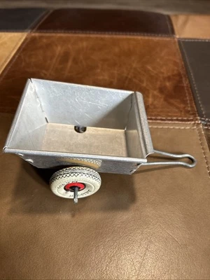 Remolque Marx de aluminio con neumáticos de globo Foto 1 de 4