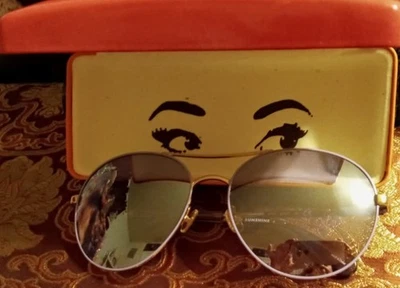 Gafas de sol Kate Spade Joshelle, lentes violetas, adornos, auriculares brillantes. ¡Impresionante! Foto 1 de 4