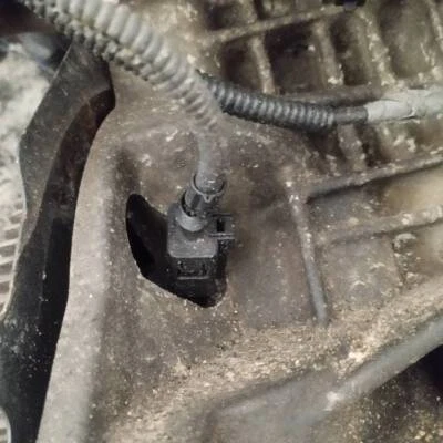 Sensor de posición del cigüeñal Volkswagen Golf 2005 usado, genuino #1978252-15 Foto 1 de 4