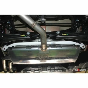 Barra inferior trasera Ultra Racing para Hyundai Avante Sport/I30/Ioniq/Veloster N Kia K3 - Imagen 1 de 4